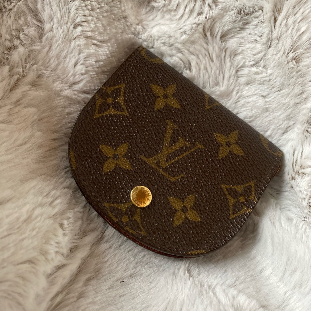 Louis Vuitton vintage coin holder